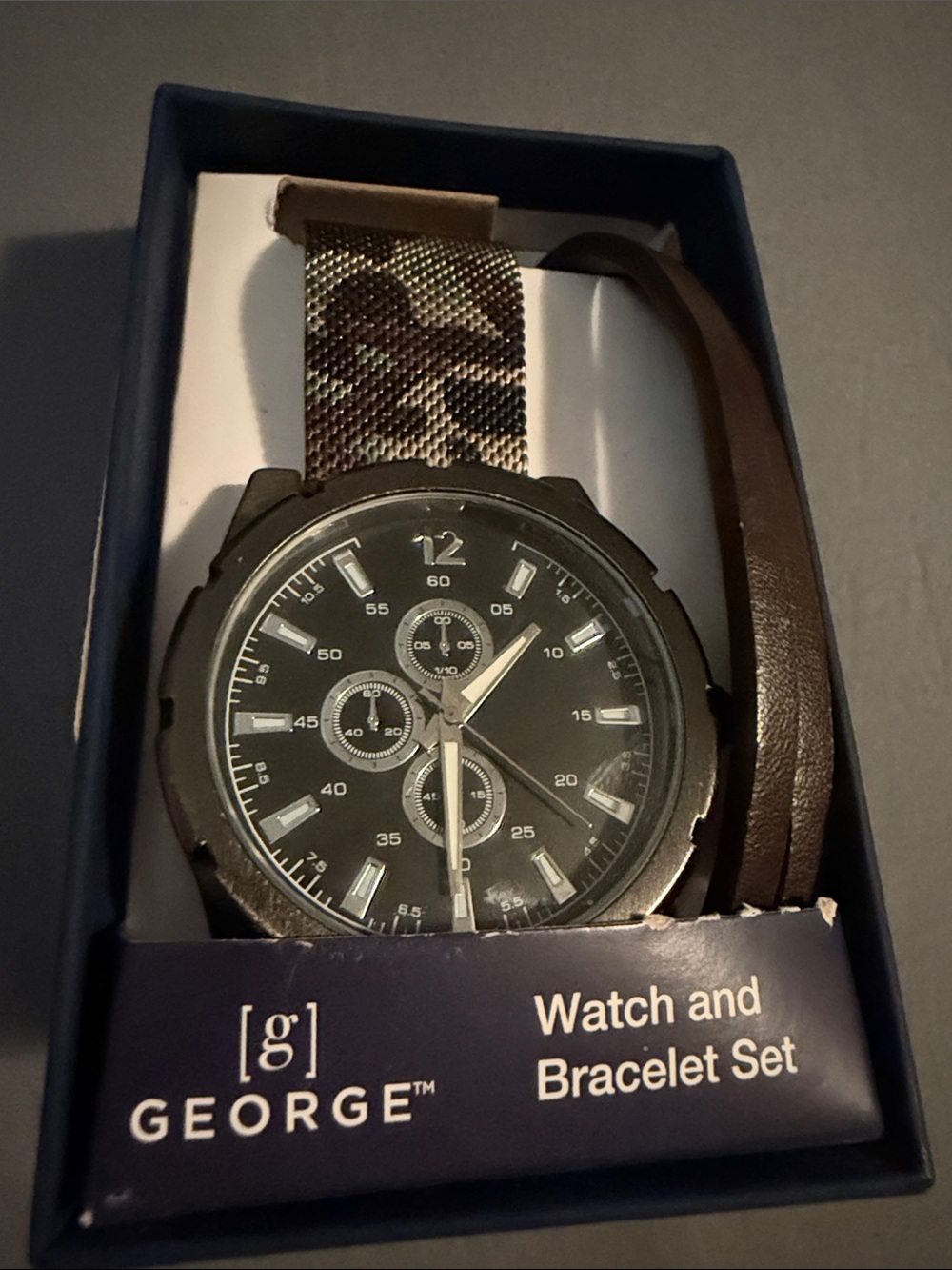 💜George Men’s Watch and bracelet set (works but needs new batteries)